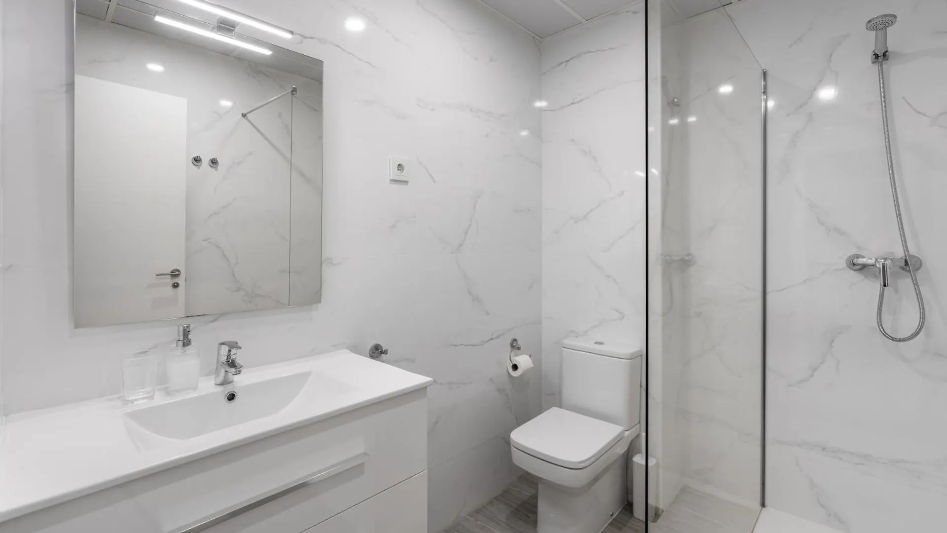 Apartamento Likehomeapartments Deluxe Complex Malaga Center España